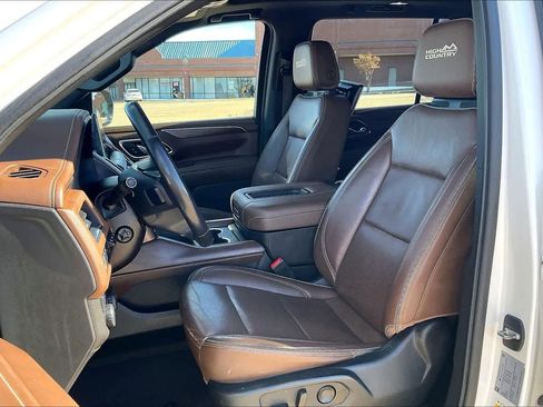 Used 2021 Chevrolet Suburban High Country image 10