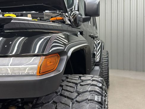 Used 2024 Jeep Wrangler Unlimited Sahara w/ Safety Group image 13