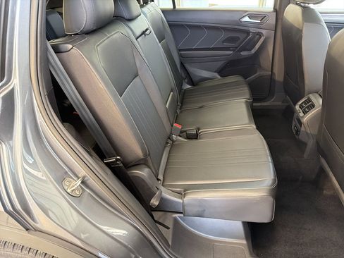 Used 2023 Volkswagen Tiguan SE R-Line image 29