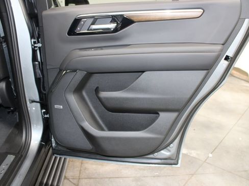 New 2026 Chevrolet Tahoe High Country AWD/4WD image 33