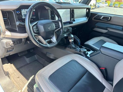 Used 2021 Ford Bronco Wildtrak image 12