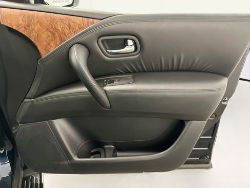 Used 2023 Nissan Armada SL AWD/4WD image 35