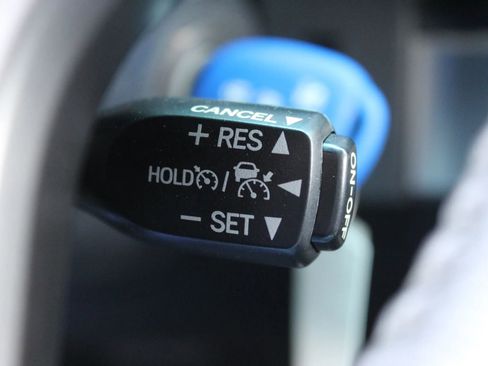 Used 2018 Toyota Tacoma SR5 image 18