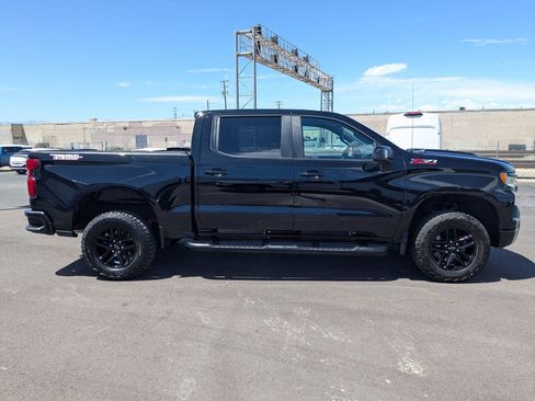 Used 2023 Chevrolet Silverado 1500 LT Trail Boss w/ Convenience Package II AWD/4WD image 7