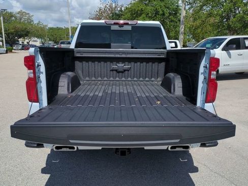 New 2026 Chevrolet Silverado 1500 High Country AWD/4WD image 13