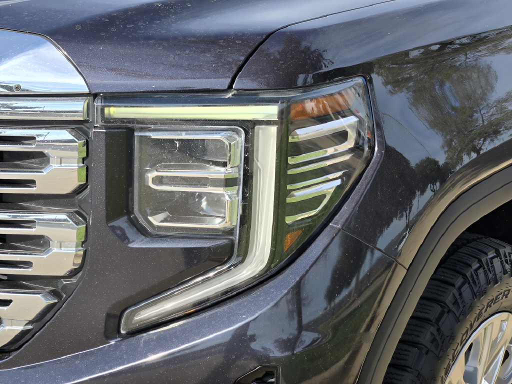 Used 2022 GMC Sierra 1500 Denali AWD/4WD image 7