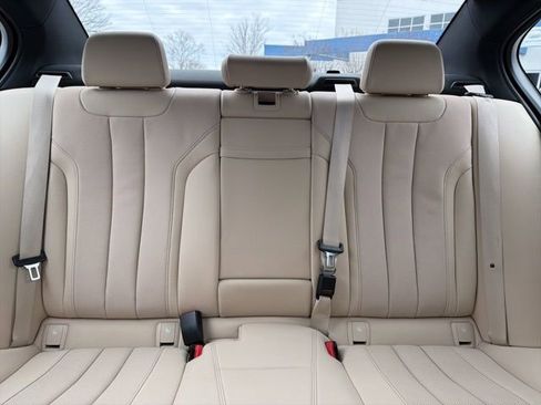 Used 2022 BMW 540i xDrive w/ Convenience Package image 30