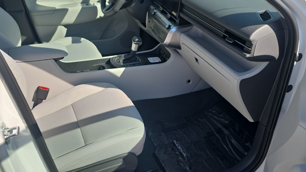 New 2027 Hyundai Kona SEL Sport FWD image 13