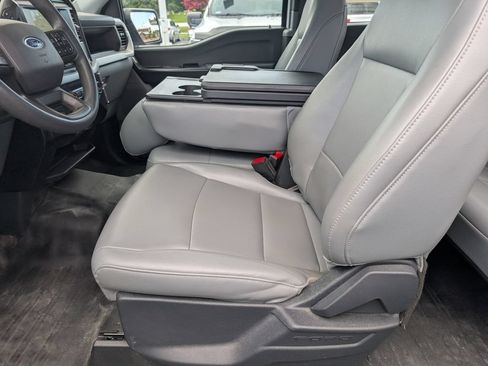 Used 2022 Ford F150 XL w/ Equipment Group 101A High RWD image 12