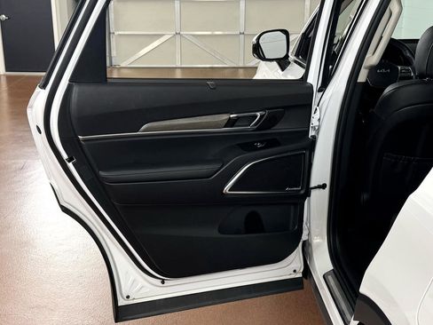 Used 2022 Kia Telluride SX image 34