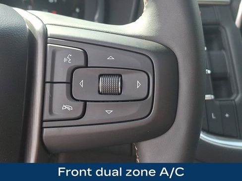Used 2024 GMC Yukon AT4 w/ AT4 Premium Plus Package AWD/4WD image 8