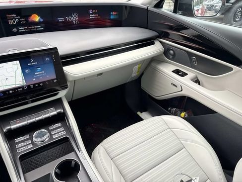 New 2026 Lincoln Nautilus Reserve AWD/4WD image 14