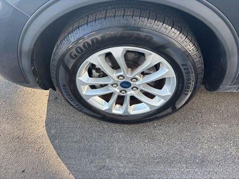 Used 2022 Ford Escape SE FWD image 43