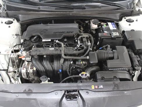 Used 2022 Hyundai Elantra SEL w/ Convenience Package image 44