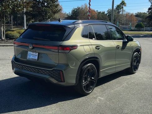 New 2026 Volkswagen Tiguan SE R-Line image 8