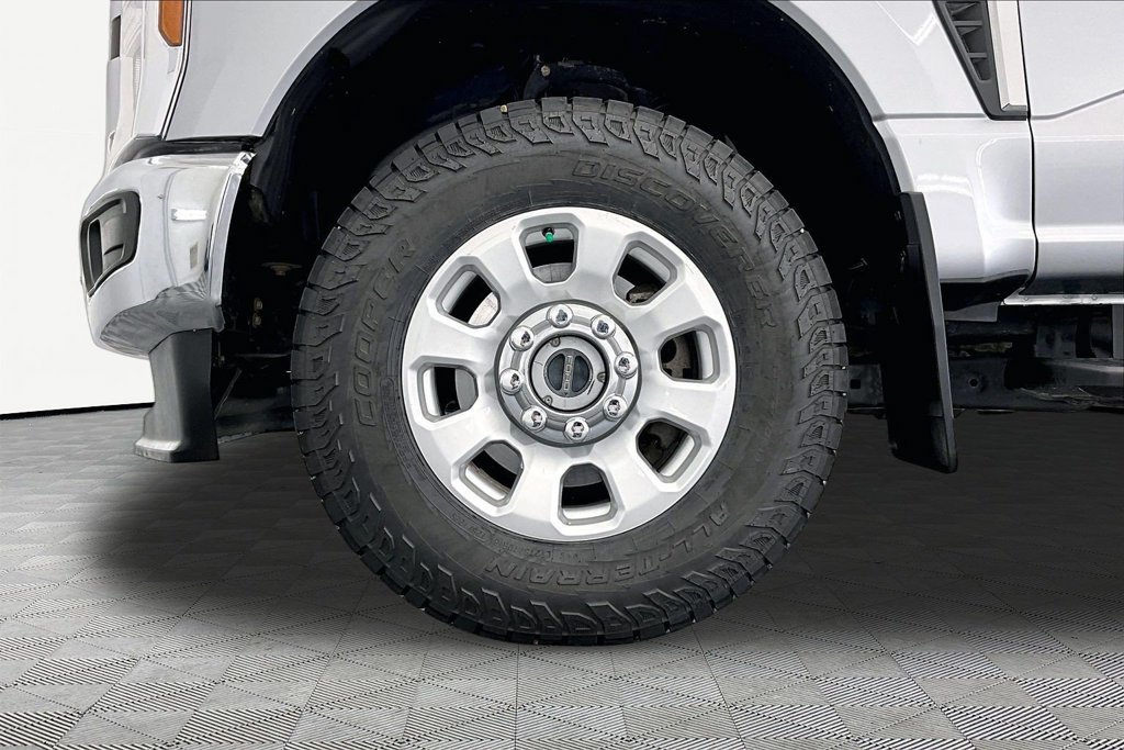 Certified 2024 Ford F250 XLT AWD/4WD image 8