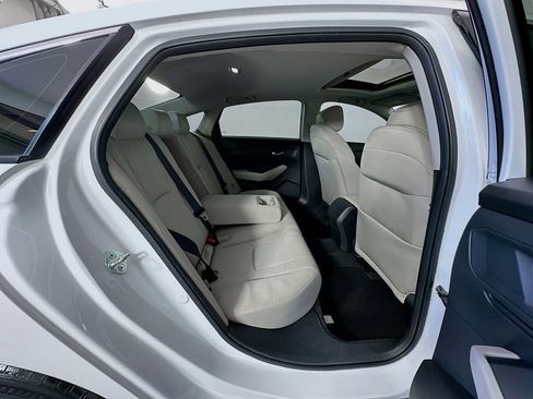 Certified 2023 Honda Accord EX image 27