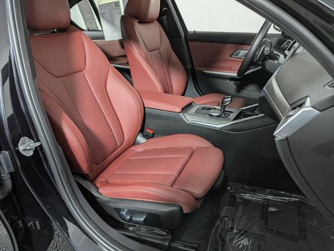 Certified 2022 BMW 330i xDrive Sedan w/ M Sport Package image 34