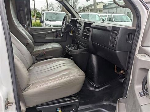 Used 2013 Chevrolet Express 1500 image 15