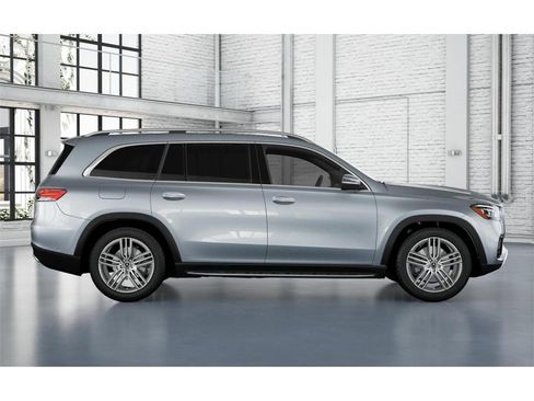 New 2026 Mercedes-Benz GLS 450 4MATIC image 16