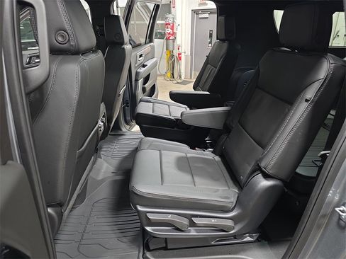 New 2026 GMC Yukon XL Denali w/ LPO, Floor Liner Package image 16