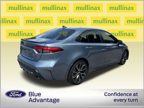 Used 2020 Toyota Corolla XSE FWD image 2