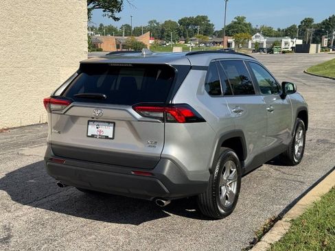 Used 2024 Toyota RAV4 XLE AWD/4WD image 7