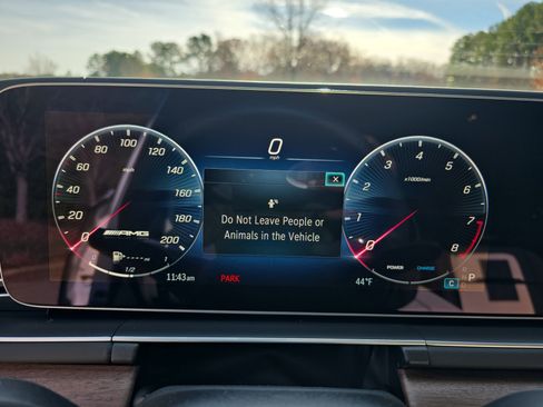 New 2026 Mercedes-Benz GLE 63 AMG S image 19