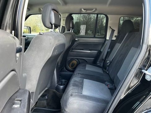 Used 2017 Jeep Patriot Latitude image 16