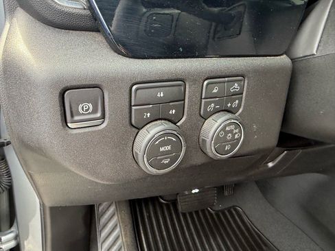 Used 2026 Chevrolet Silverado 2500 LT w/ Trail Boss Package AWD/4WD image 18
