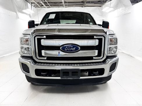 Used 2014 Ford F250 XLT AWD/4WD image 2