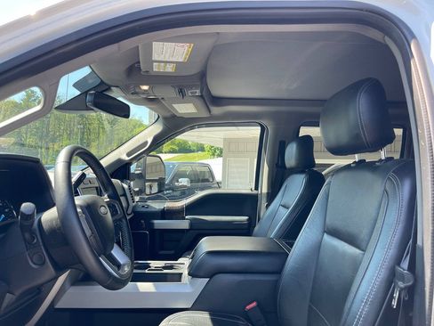 Used 2017 Ford F250 Lariat w/ Lariat Ultimate Package AWD/4WD image 25