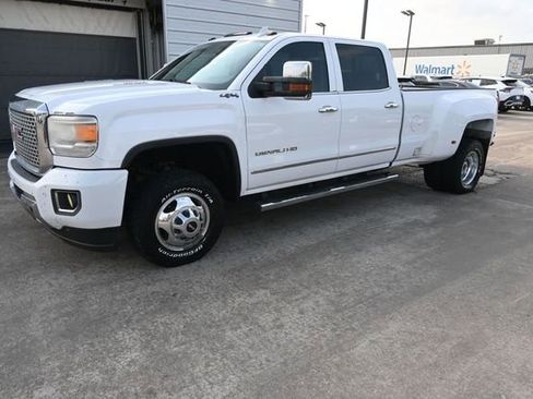 Used 2015 GMC Sierra 3500 Denali w/ Duramax Plus Package AWD/4WD image 13