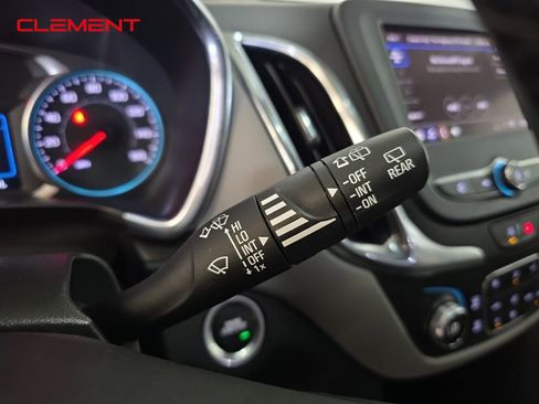 Used 2023 Chevrolet Equinox LT w/ Driver Convenience Package image 16