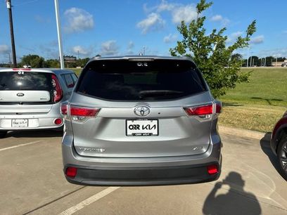 Used 2016 Toyota Highlander XLE