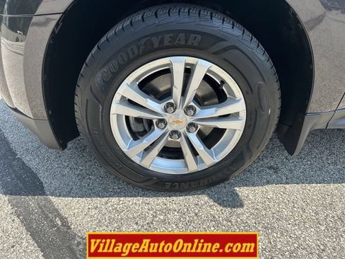 Used 2015 Chevrolet Equinox LT w/ Driver Convenience Package AWD/4WD image 9