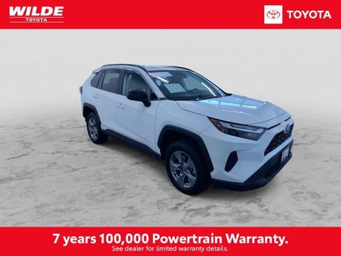 Certified 2025 Toyota RAV4 LE AWD/4WD image 3