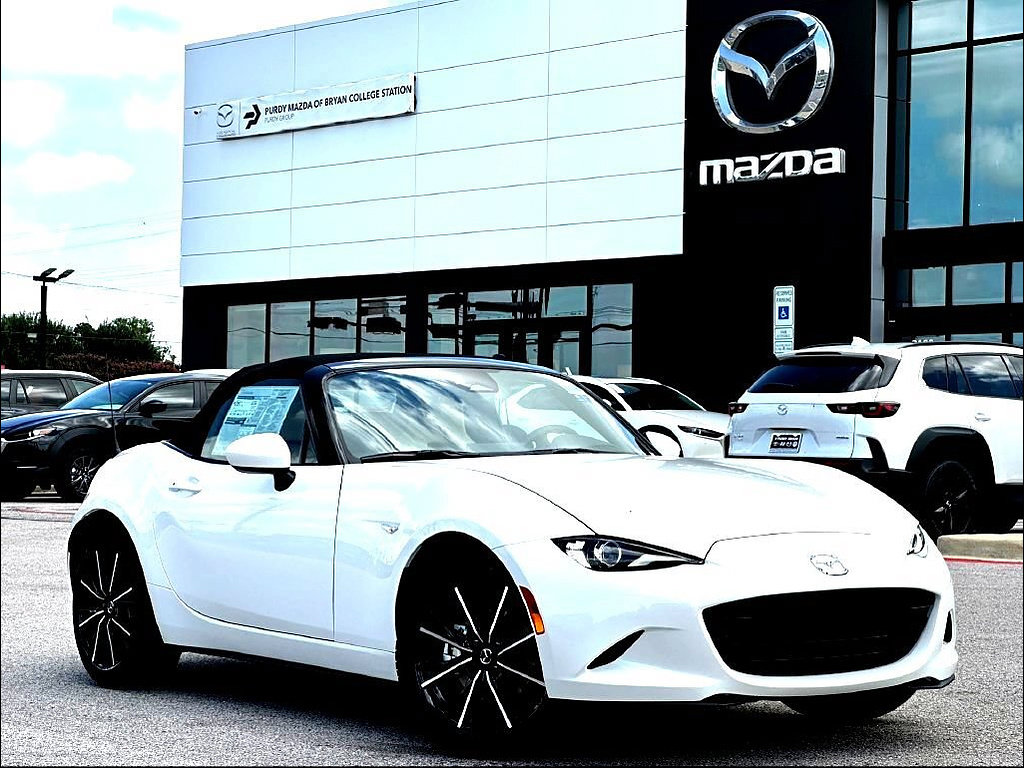 New 2026 MAZDA MX-5 Miata Grand Touring RWD image 1