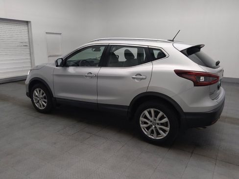 Used 2021 Nissan Rogue Sport SV w/ Technology Package FWD image 3