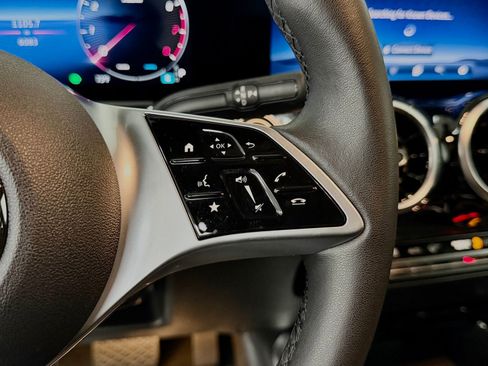 Certified 2026 Mercedes-Benz GLB 250 image 28