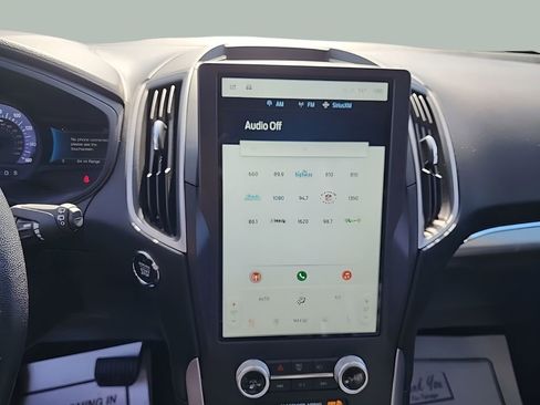 Used 2022 Ford Edge SEL w/ Convenience Package image 16