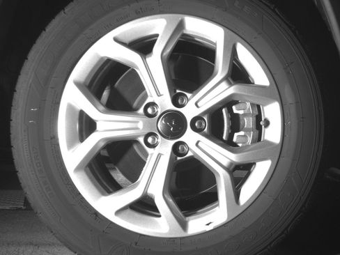 Used 2025 Jeep Compass Latitude AWD/4WD image 13