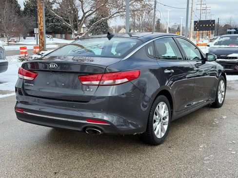 Used 2017 Kia Optima EX w/ Premium Package image 3