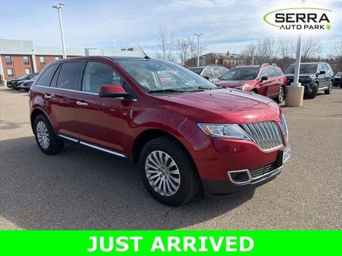Used 2013 Lincoln MKX AWD w/ Wood Pkg image 2