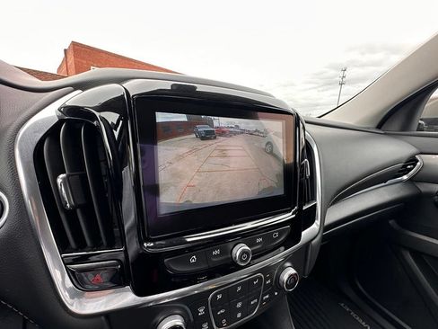 Used 2019 Chevrolet Traverse LT FWD image 26