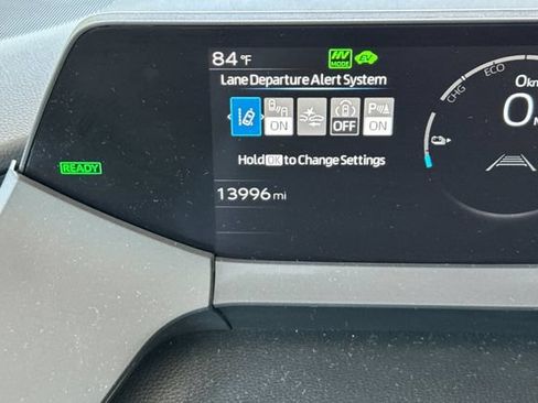 Used 2025 Toyota Prius Plug-In Hybrid FWD image 26