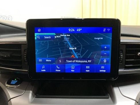 Certified 2021 Ford Explorer XLT w/ Equipment Group 202A image 41