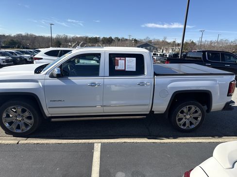 Used 2018 GMC Sierra 1500 Denali w/ Denali Ultimate Package image 7