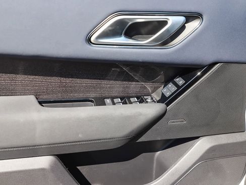 Certified 2025 Land Rover Range Rover Velar Dynamic SE AWD/4WD image 20
