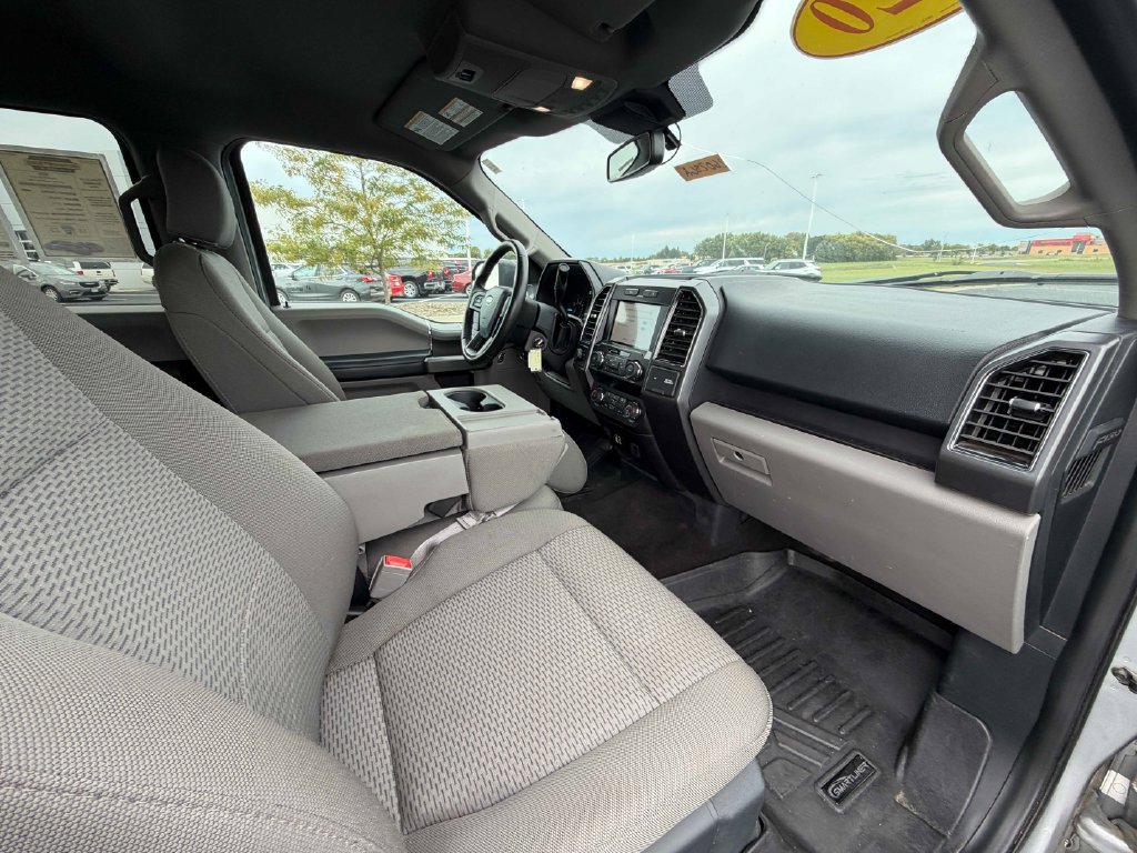 Used 2020 Ford F150 XLT w/ Equipment Group 302A Luxury AWD/4WD image 22